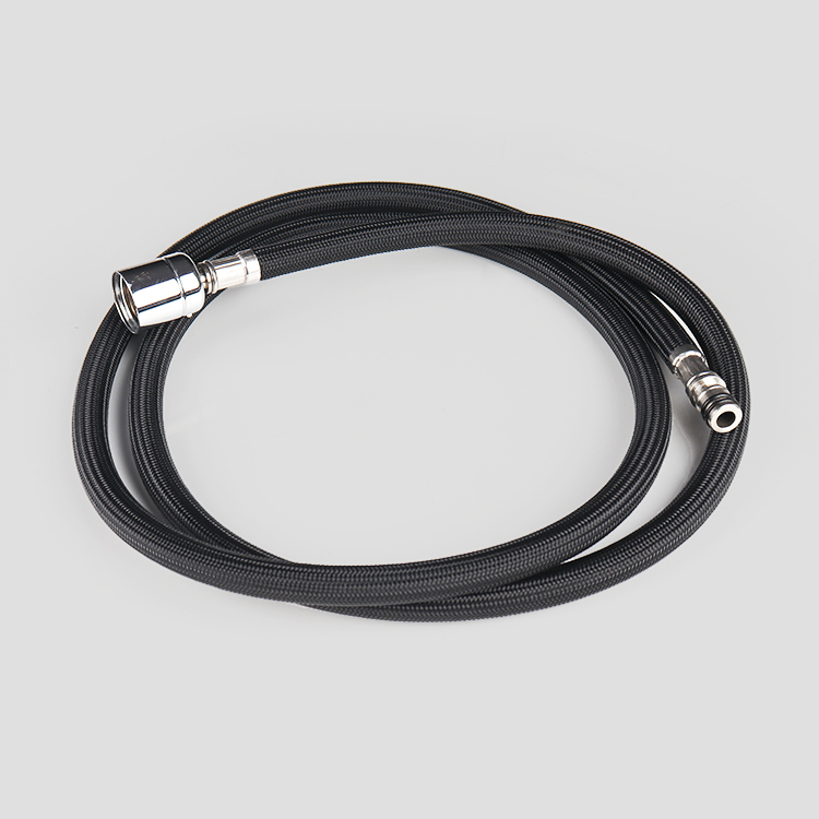 Schwarzer geflochtener Metallschlauch-19