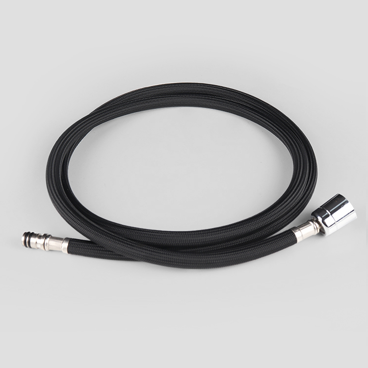 Doppelköpfiger geflochtener Metallschlauch